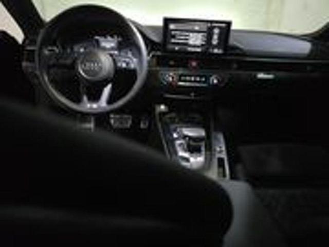 Photo of 2022 Navarra Blue Metallic Audi S5