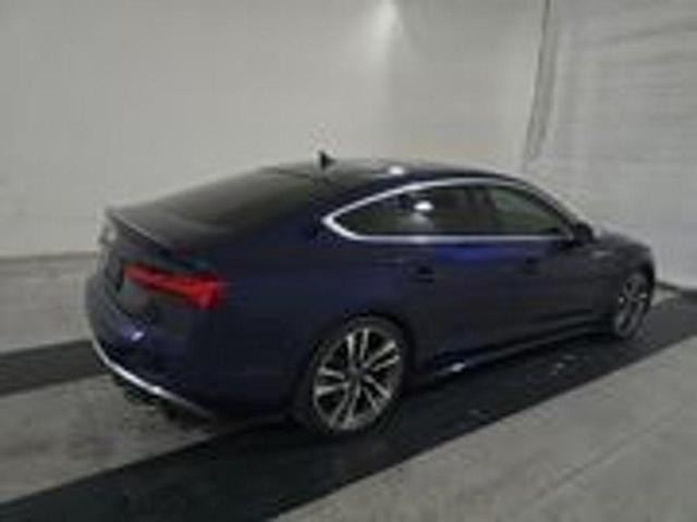 Photo of 2022 Navarra Blue Metallic Audi S5