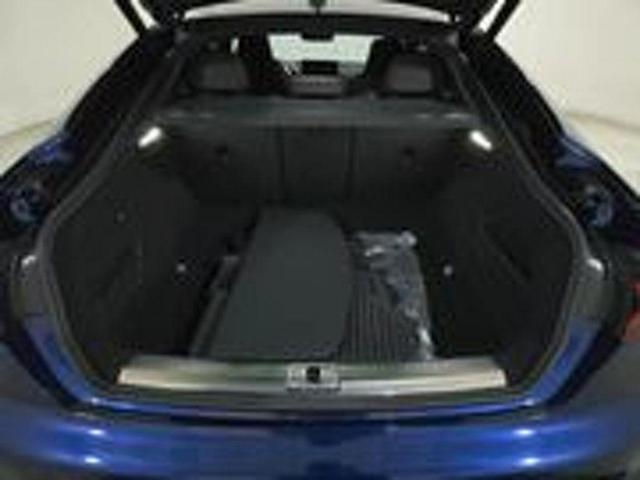 Photo of 2022 Navarra Blue Metallic Audi S5