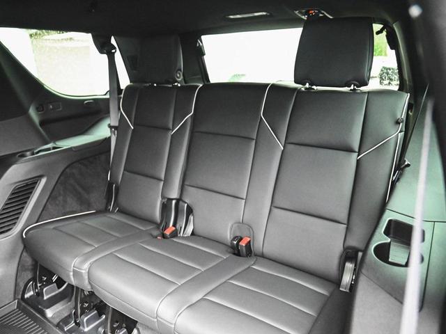 Photo of 2025 Crystal White Tri-Coat Cadillac Escalade