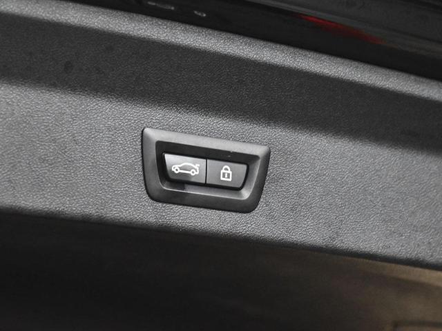 Photo of 2022 Jet Black BMW X3