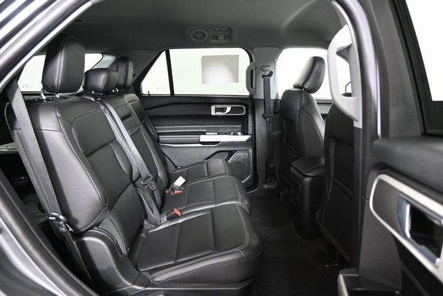 Photo of 2022 Carbonized Gray Metallic Ford Explorer