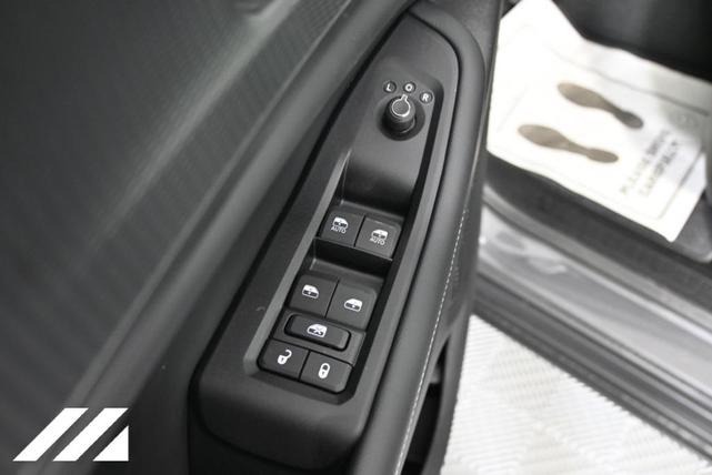 Photo of 2024 Baltic Gray Metallic Clearcoat Jeep Grand Cherokee L