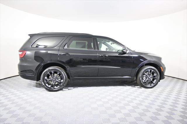 Photo of 2025 DB Black Crystal Clearcoat Dodge Durango