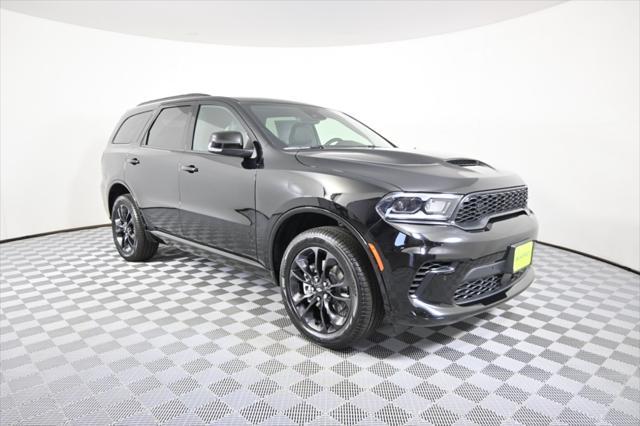 Photo of 2025 DB Black Crystal Clearcoat Dodge Durango