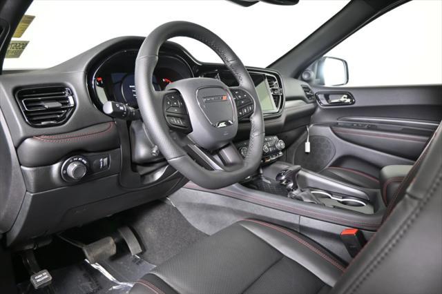 Photo of 2025 DB Black Crystal Clearcoat Dodge Durango
