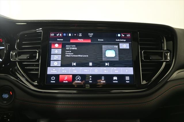 Photo of 2025 DB Black Crystal Clearcoat Dodge Durango