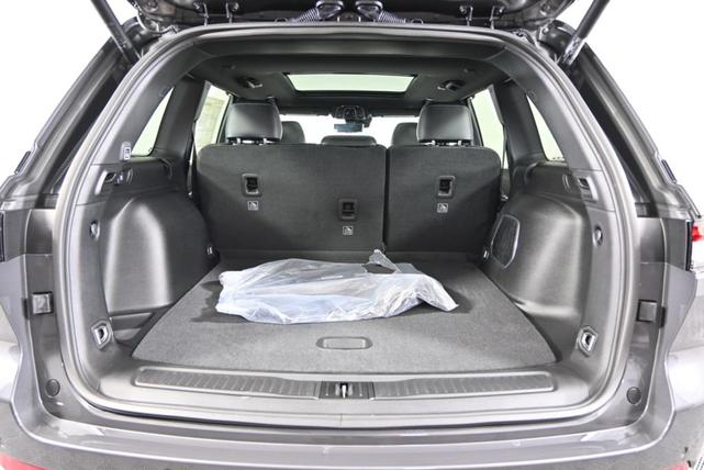 Photo of 2025 Baltic Gray Metallic Clearcoat Jeep Grand Cherokee