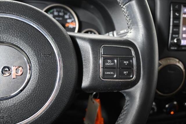 Photo of 2017 Bright White Clearcoat Jeep Wrangler Unlimited