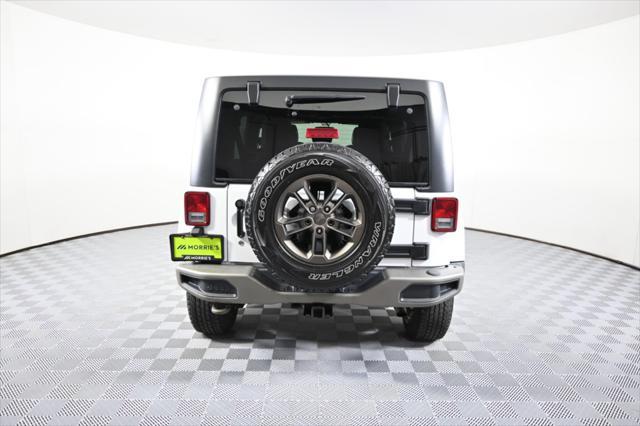 Photo of 2017 Bright White Clearcoat Jeep Wrangler Unlimited