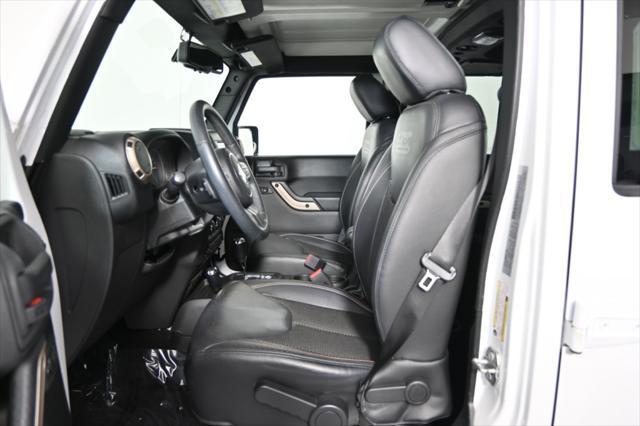 Photo of 2017 Bright White Clearcoat Jeep Wrangler Unlimited