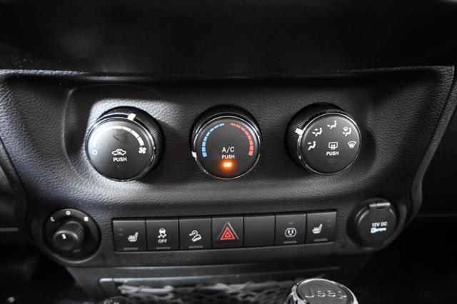 Photo of 2017 Bright White Clearcoat Jeep Wrangler Unlimited