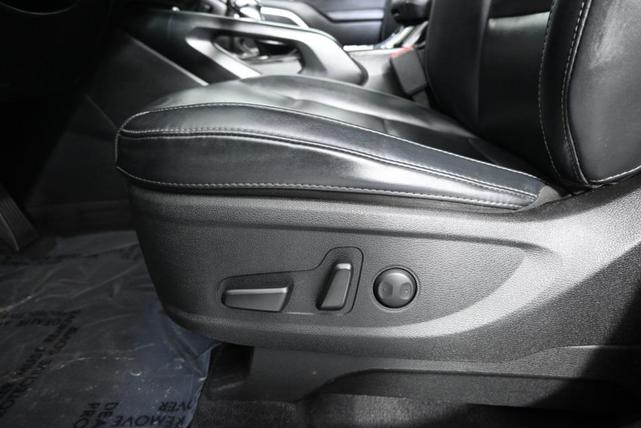 Photo of 2020 Ebony Black Kia Telluride