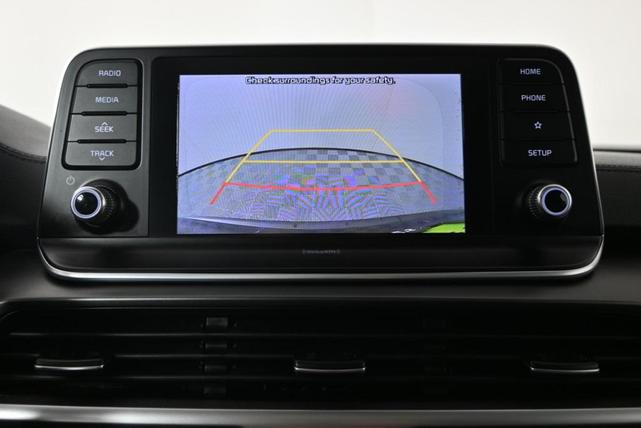 Photo of 2020 Ebony Black Kia Telluride