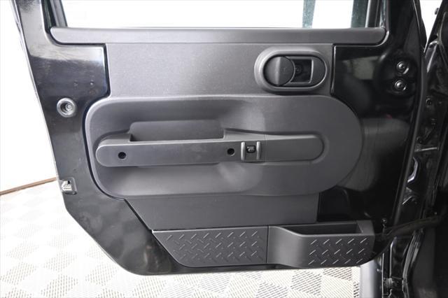 Photo of 2008 Black Clearcoat Jeep Wrangler