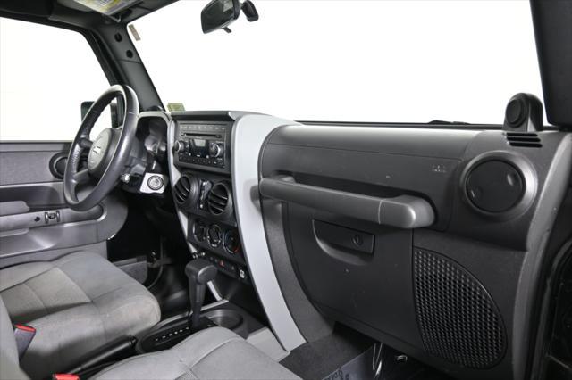 Photo of 2008 Black Clearcoat Jeep Wrangler