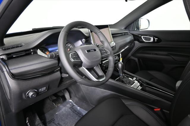 Photo of 2025 Hydro Blue Pearlcoat Jeep Compass