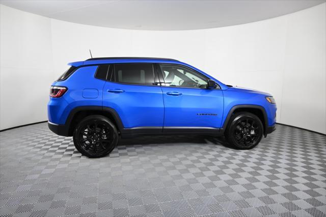 Photo of 2025 Hydro Blue Pearlcoat Jeep Compass