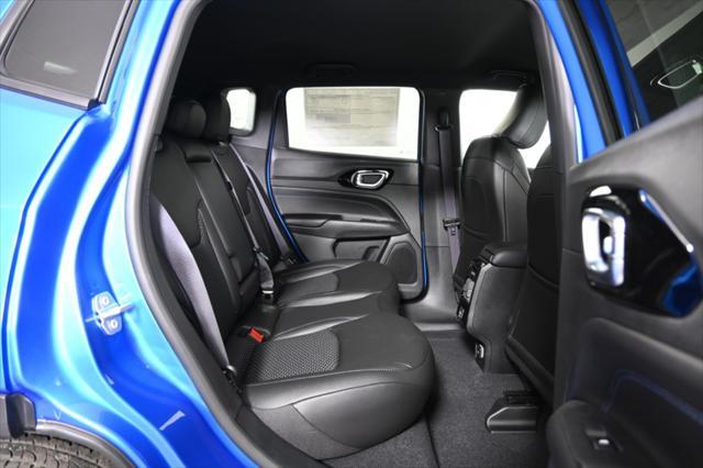 Photo of 2025 Hydro Blue Pearlcoat Jeep Compass