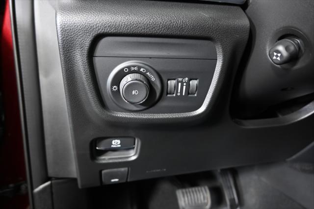 Photo of 2025 Velvet Red Pearlcoat Jeep Grand Cherokee L