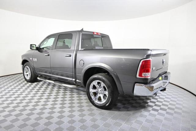 Photo of 2015 Brilliant Black Crystal Pearlcoat RAM 1500