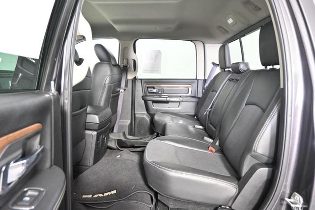 Photo of 2015 Brilliant Black Crystal Pearlcoat RAM 1500