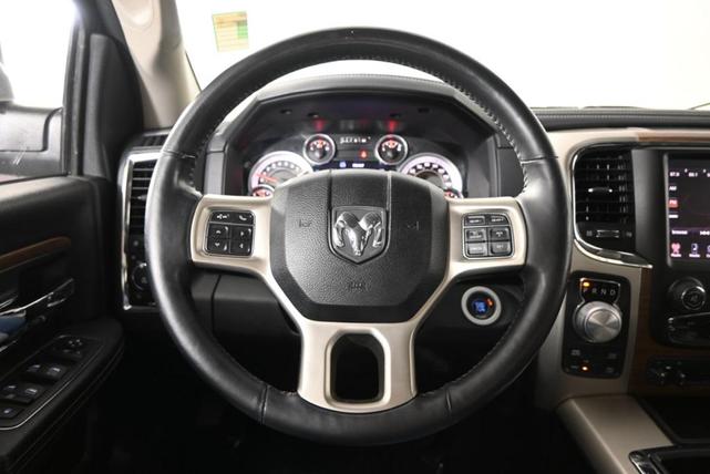Photo of 2015 Brilliant Black Crystal Pearlcoat RAM 1500