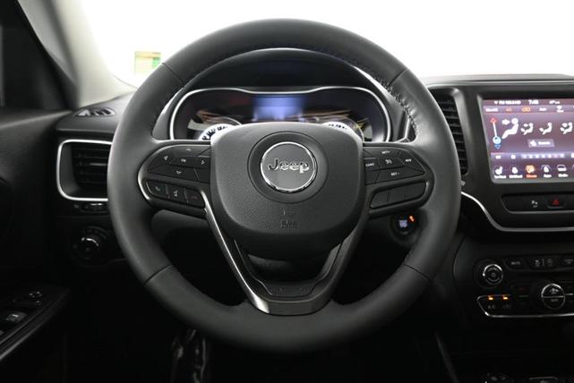 Photo of 2021 Bright White Clearcoat Jeep Cherokee