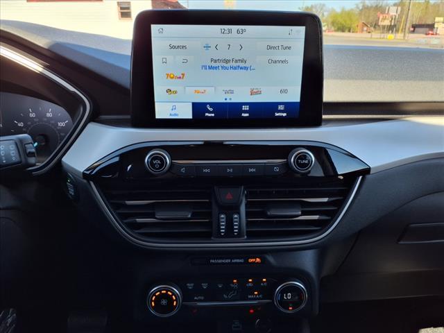 Photo of 2020 Gray Ford Escape