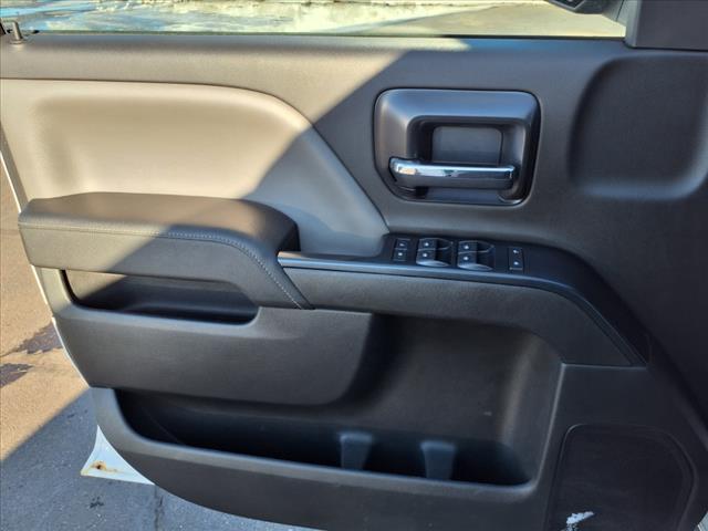 Photo of 2014 White GMC Sierra 1500