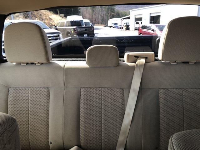 Photo of 2014 Oxford White Ford F-150