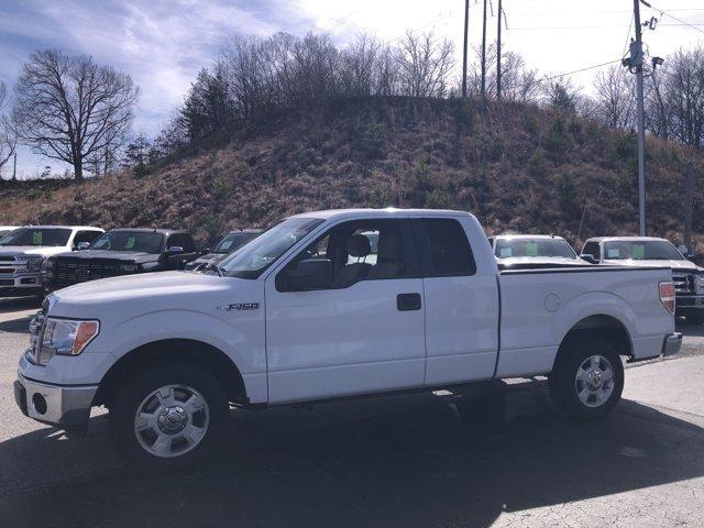 Photo of 2014 Oxford White Ford F-150