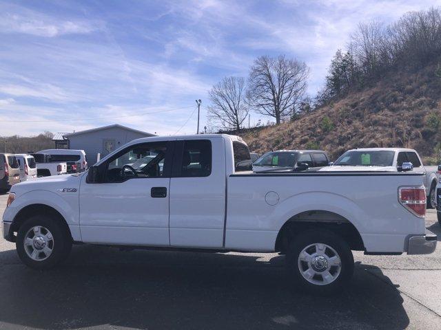 Photo of 2014 Oxford White Ford F-150