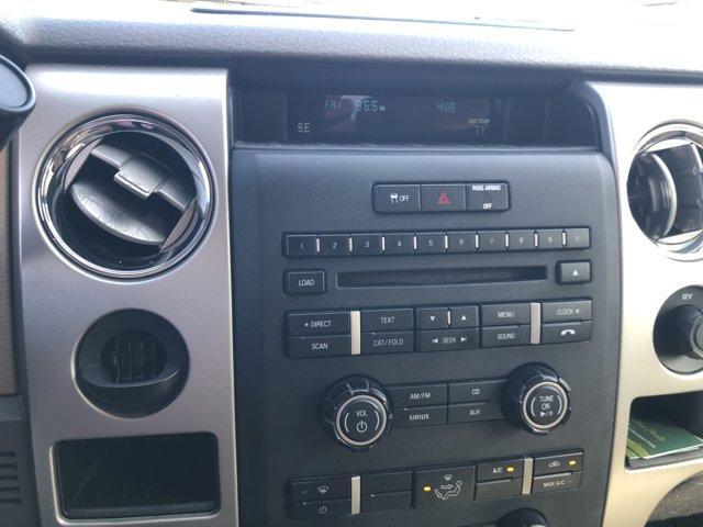 Photo of 2014 Oxford White Ford F-150