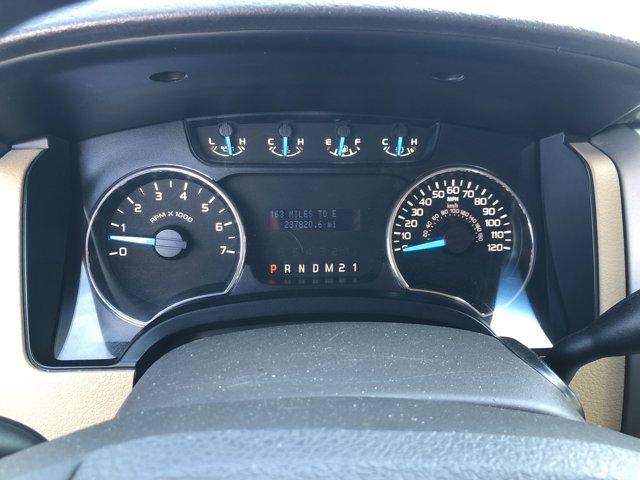 Photo of 2014 Oxford White Ford F-150
