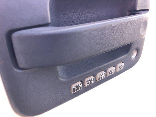 Photo of 2014 Oxford White Ford F-150