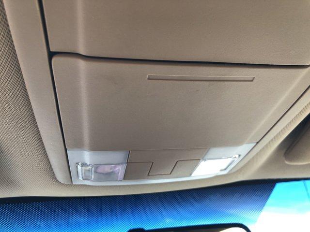 Photo of 2014 Oxford White Ford F-150