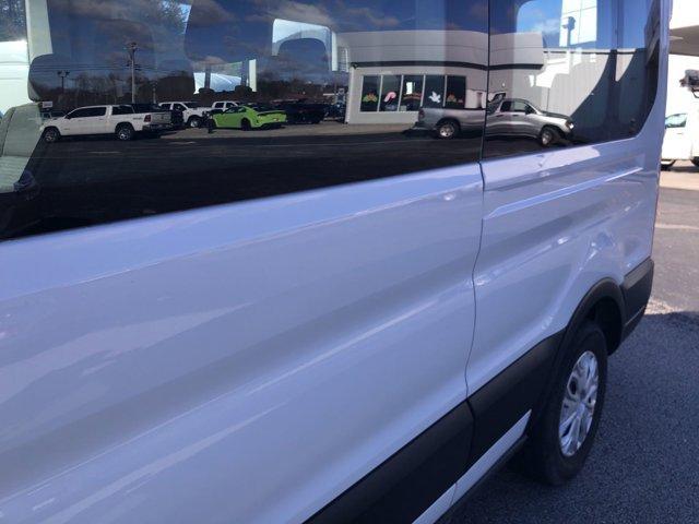 Photo of 2022 Oxford White Ford Transit-350