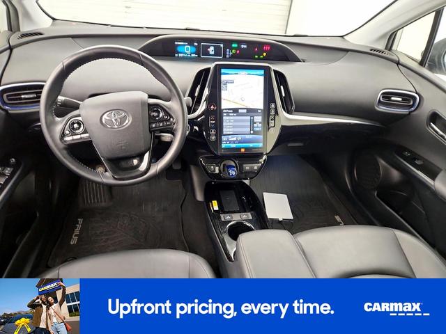 Photo of 2021 White Toyota Prius
