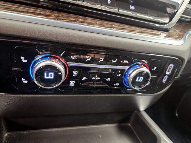 Photo of 2023 Black GMC Sierra 1500
