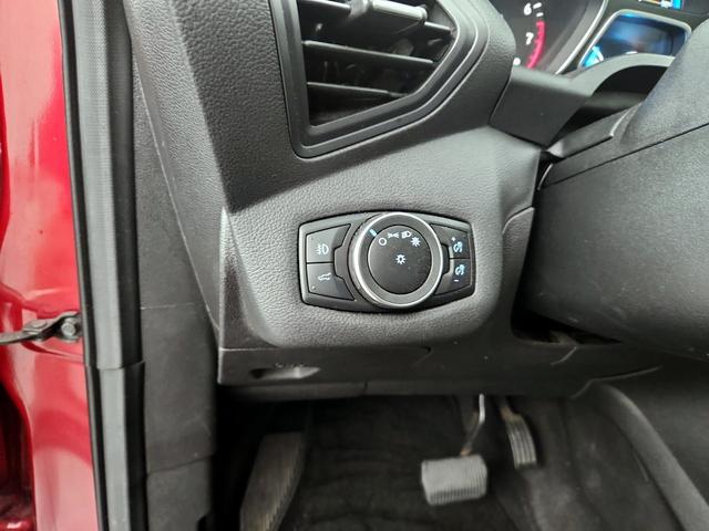 Photo of 2017 Red Ford Escape
