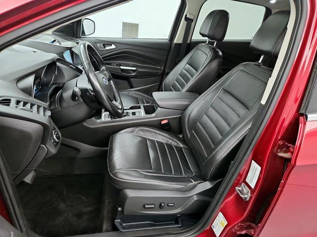 Photo of 2017 Red Ford Escape