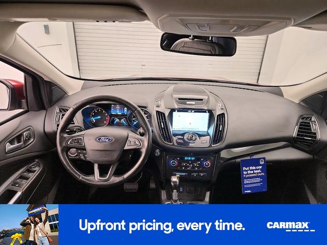 Photo of 2017 Red Ford Escape