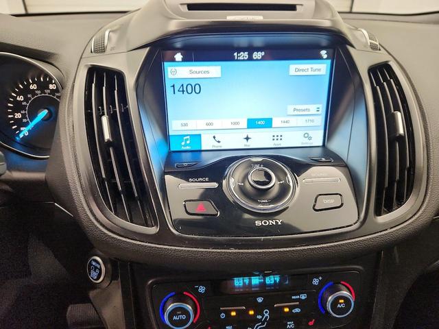 Photo of 2017 Red Ford Escape