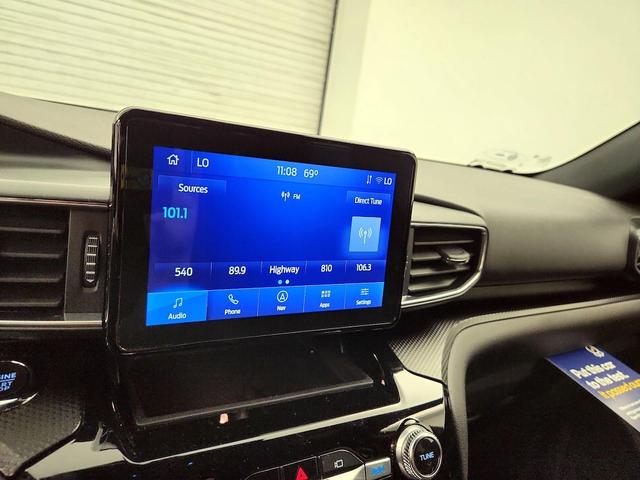 Photo of 2022 Blue Ford Explorer