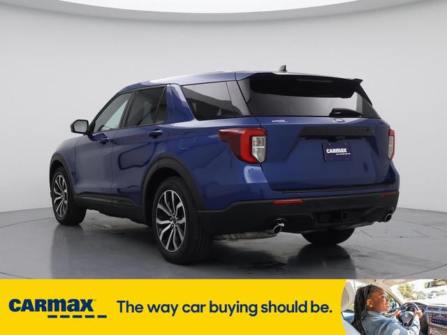 Photo of 2022 Blue Ford Explorer