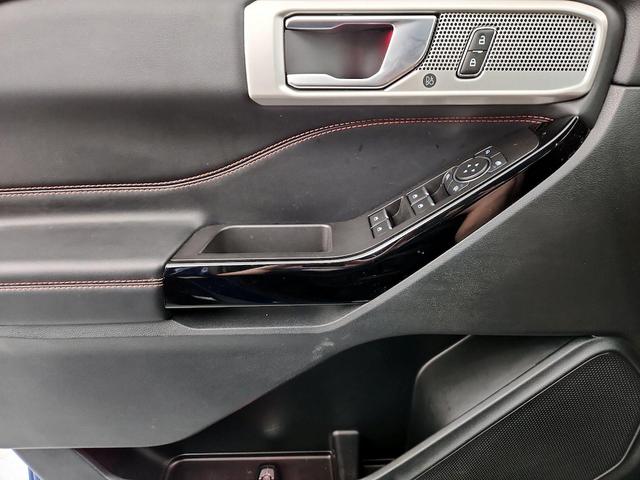 Photo of 2022 Blue Ford Explorer