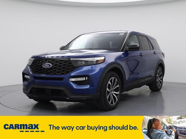Photo of 2022 Blue Ford Explorer