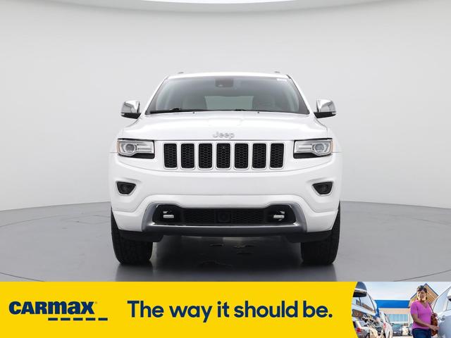 Photo of 2015 White Jeep Grand Cherokee
