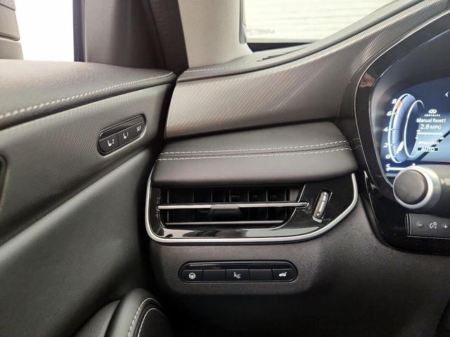 Photo of 2022 Gray INFINITI QX60